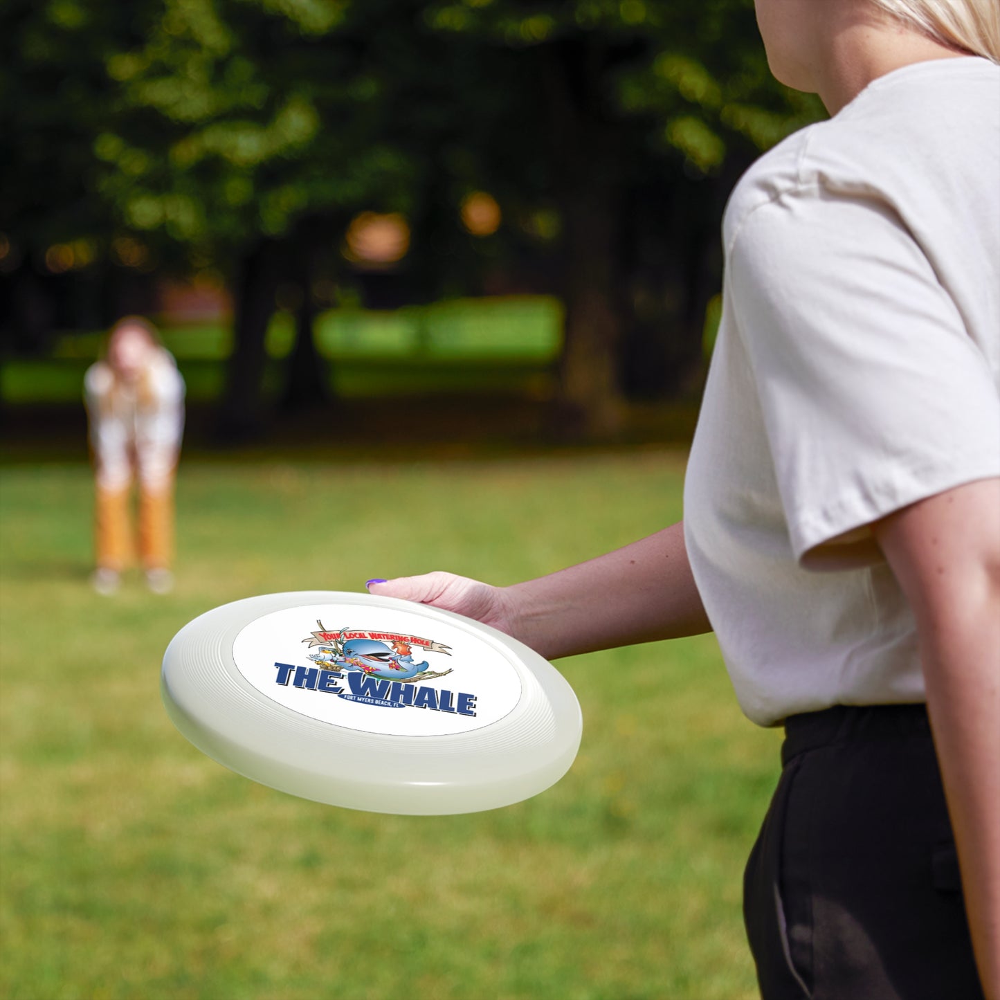 Outdoor Fun Frisbee with Whale Design, Perfect for Picnics, Beach Days, Family Gatherings, and Parties
