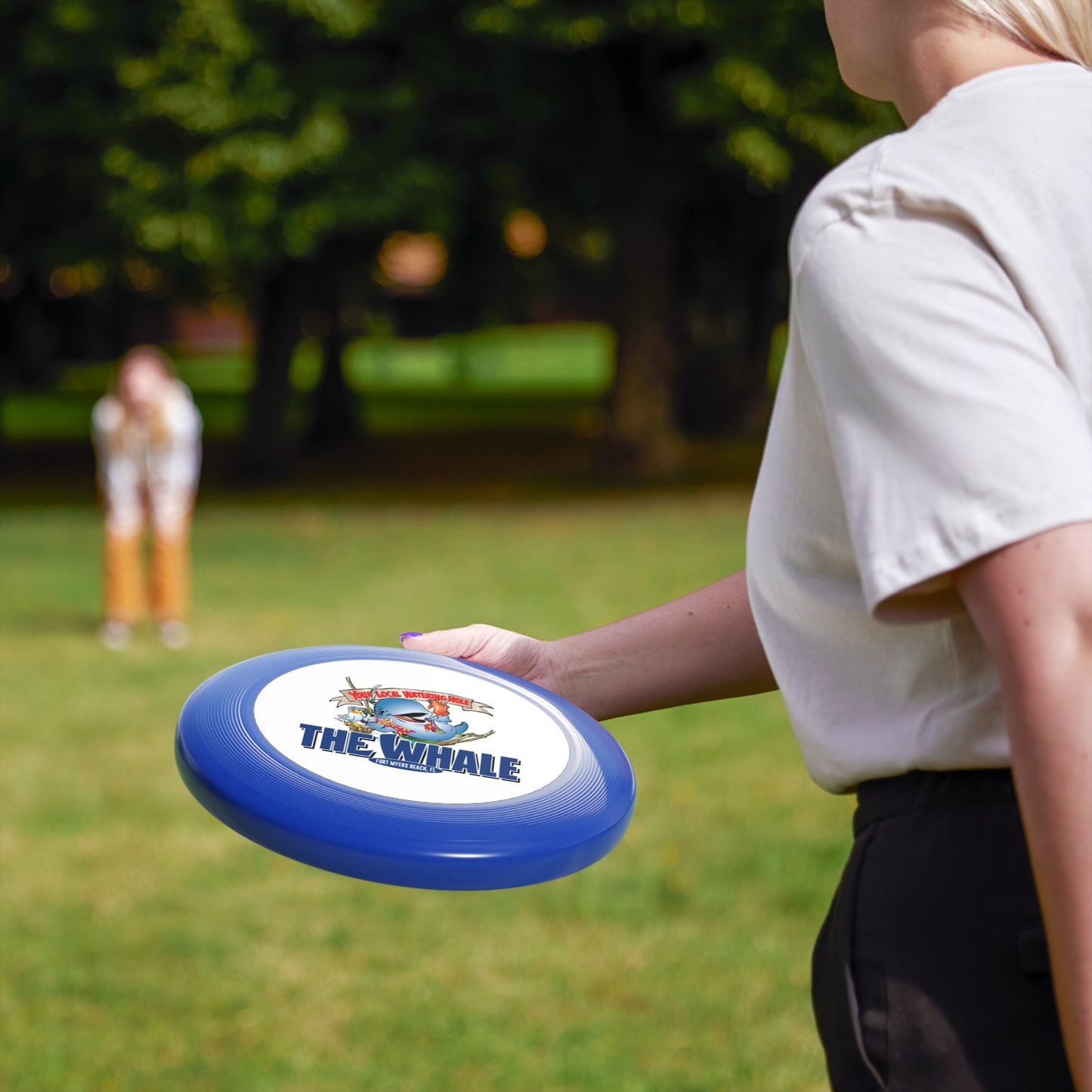 Outdoor Fun Frisbee with Whale Design, Perfect for Picnics, Beach Days, Family Gatherings, and Parties